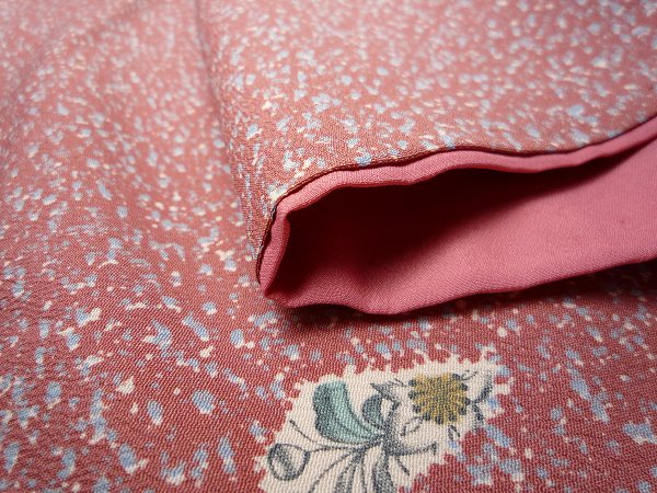 着物レンタル春秋冬用レディース袷小紋セット「Sサイズ」ピンク・蒔糊・たたきの画像の4